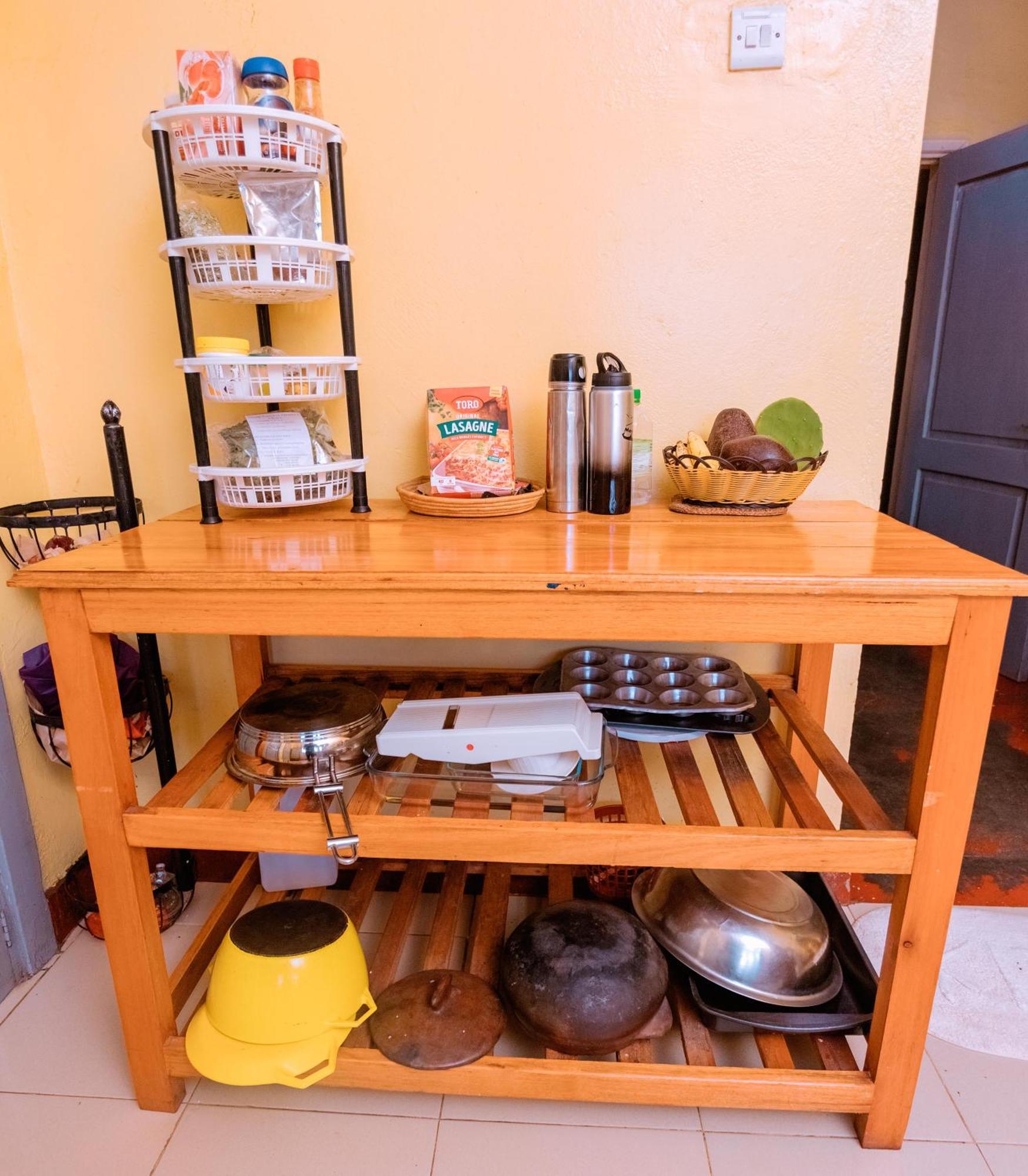 Faraja Homestay- Seamless Comfort In The Heart Of The City - Free Wifi, Warm Hospitality, And Local Delights Await Moshi Eksteriør bilde